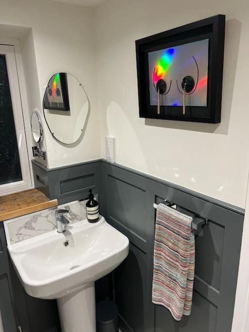 Luxury 2 Bed In The Centre Of Melbourne *